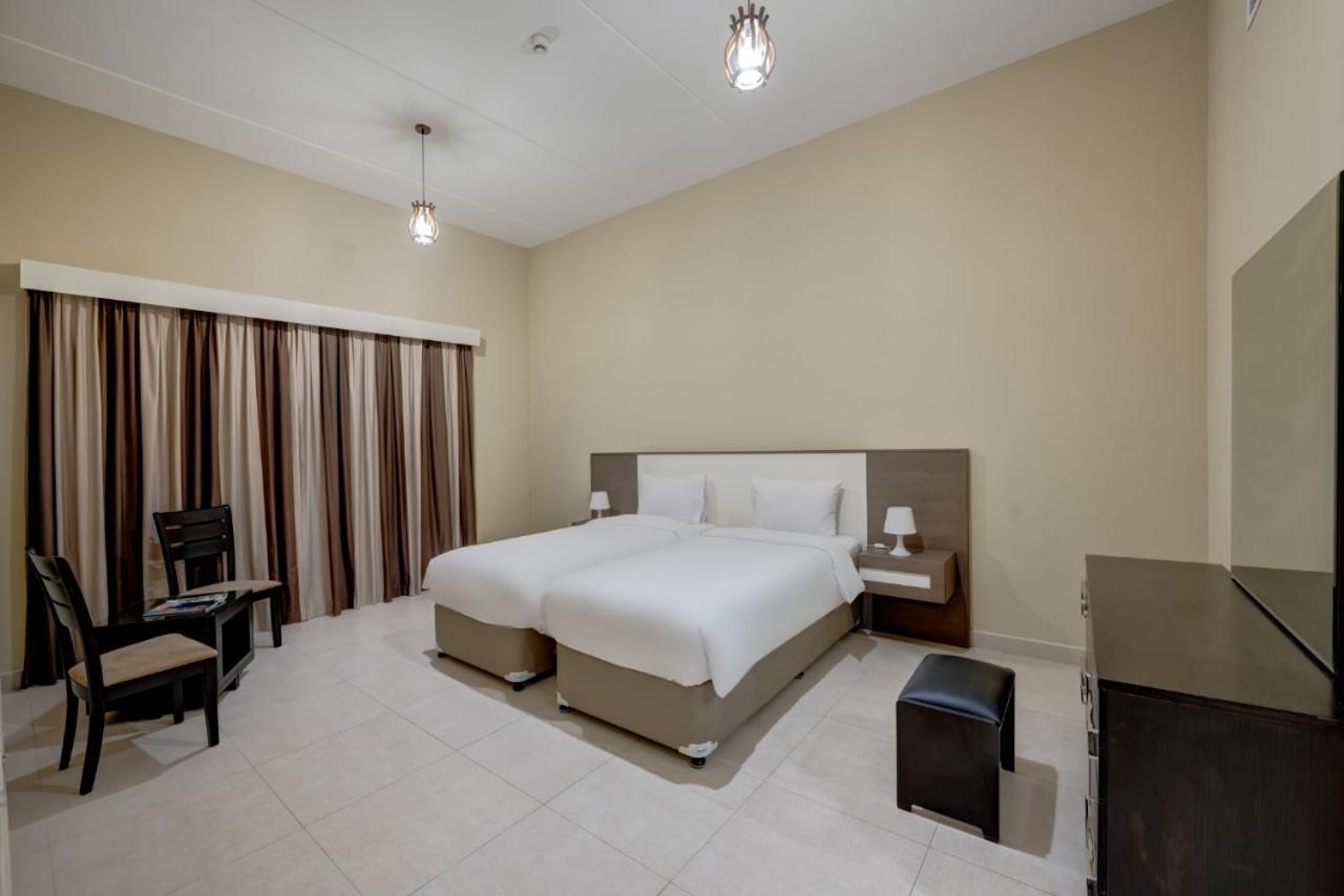 City Stay Residences - Serviced Apartments Dip ดูไบ ภายนอก รูปภาพ