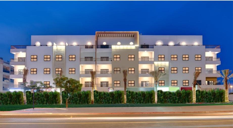 City Stay Residences - Serviced Apartments Dip ดูไบ ภายนอก รูปภาพ