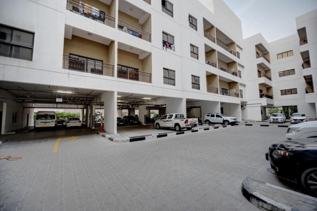 City Stay Residences - Serviced Apartments Dip ดูไบ ภายนอก รูปภาพ