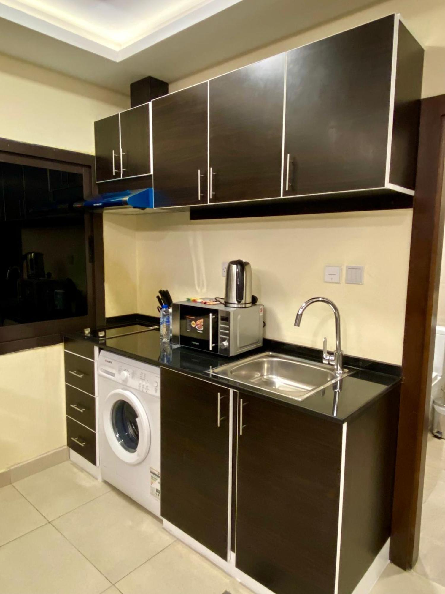 City Stay Residences - Serviced Apartments Dip ดูไบ ภายนอก รูปภาพ