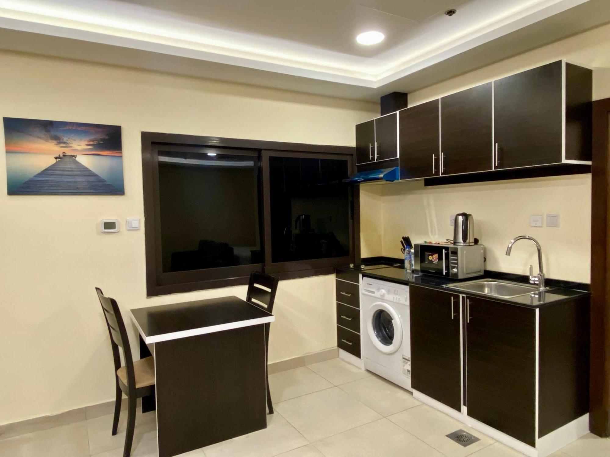 City Stay Residences - Serviced Apartments Dip ดูไบ ภายนอก รูปภาพ